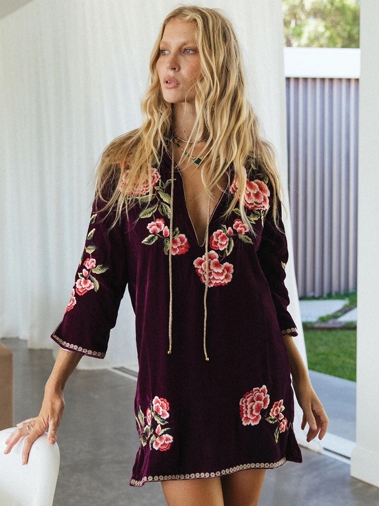 Chasing Unicorns Dresses & Skirts - Chasing Unicorns 🥀 Like A Rolling Stone Silk Velvet Embroidered Tunic Dress sz M